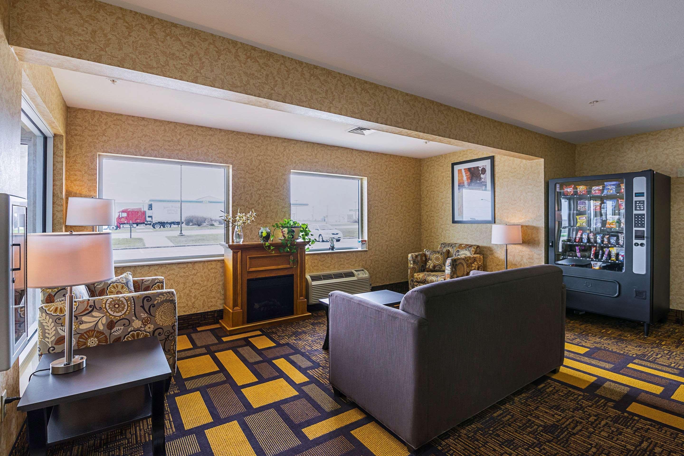 Hotel Quality & Route 151