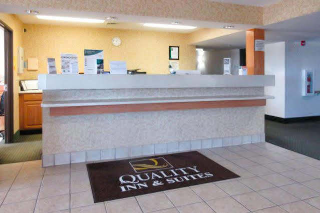 Quality & Route 151 Hotel 2*